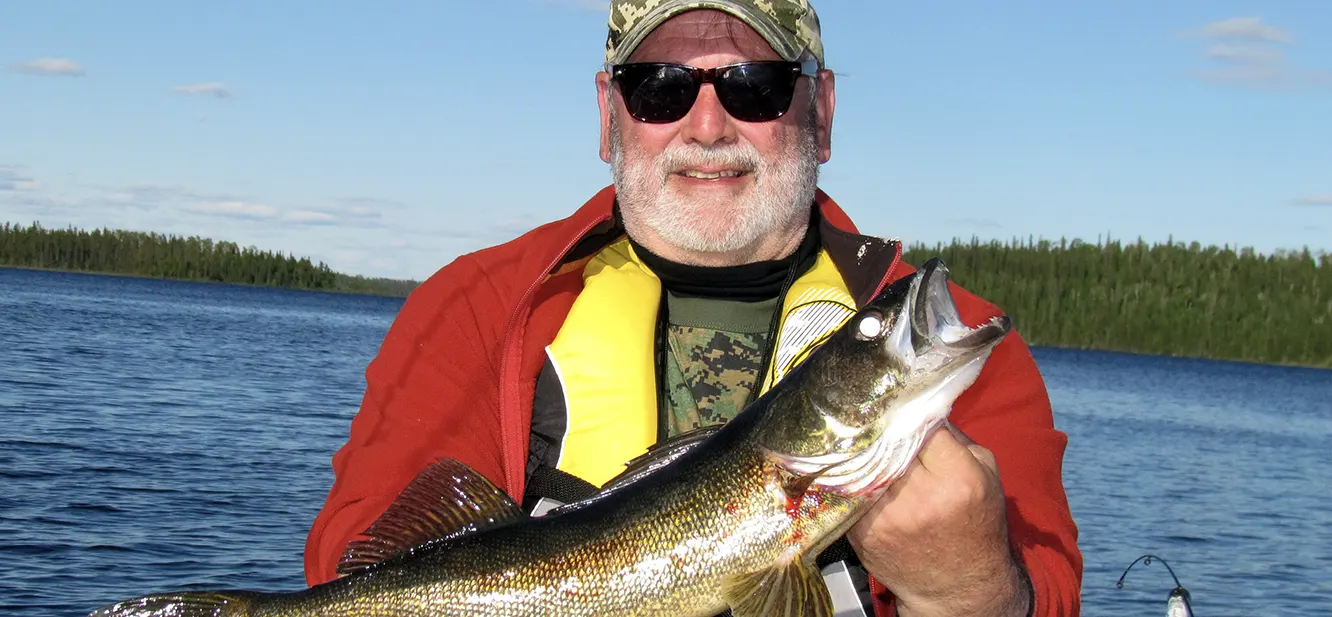 Forfaits de pêche au brochet — Pourvoirie Baie de l'Est – Pourvoirie Baie de l'Est