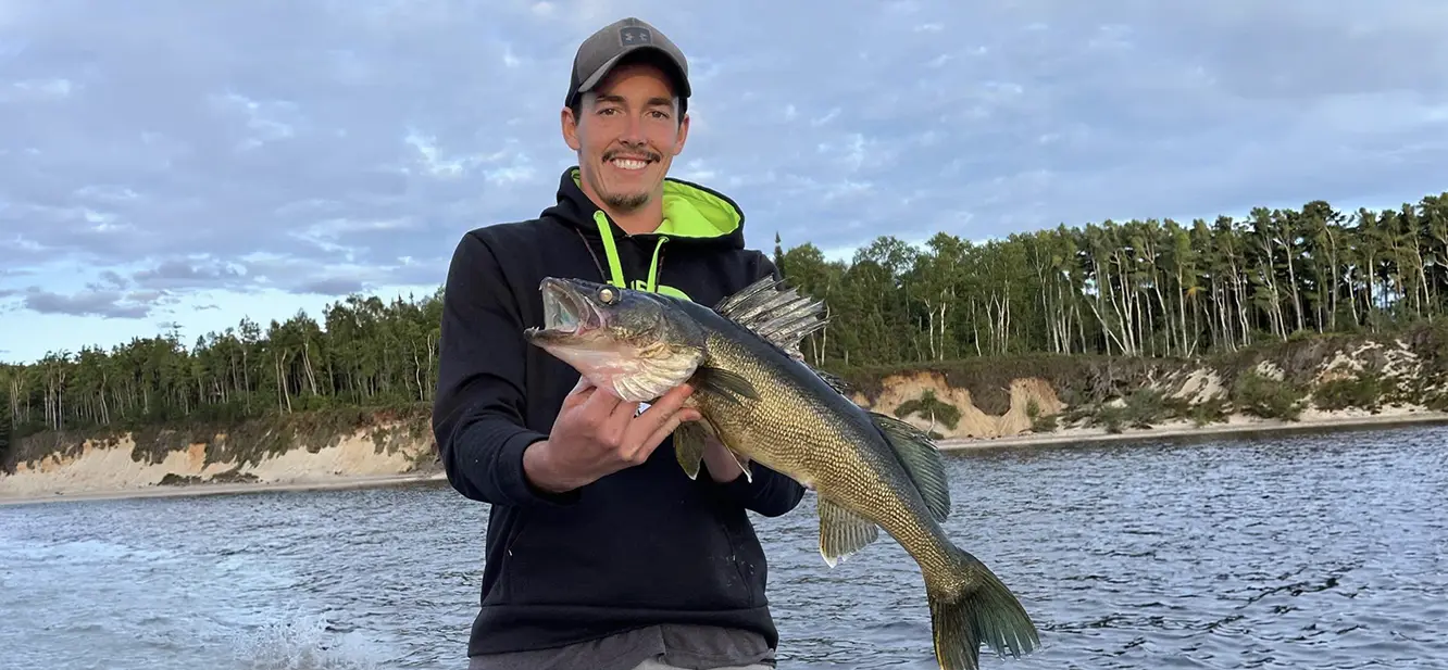 Forfaits de pêche au brochet — Pourvoirie Baie de l'Est – Pourvoirie Baie de l'Est