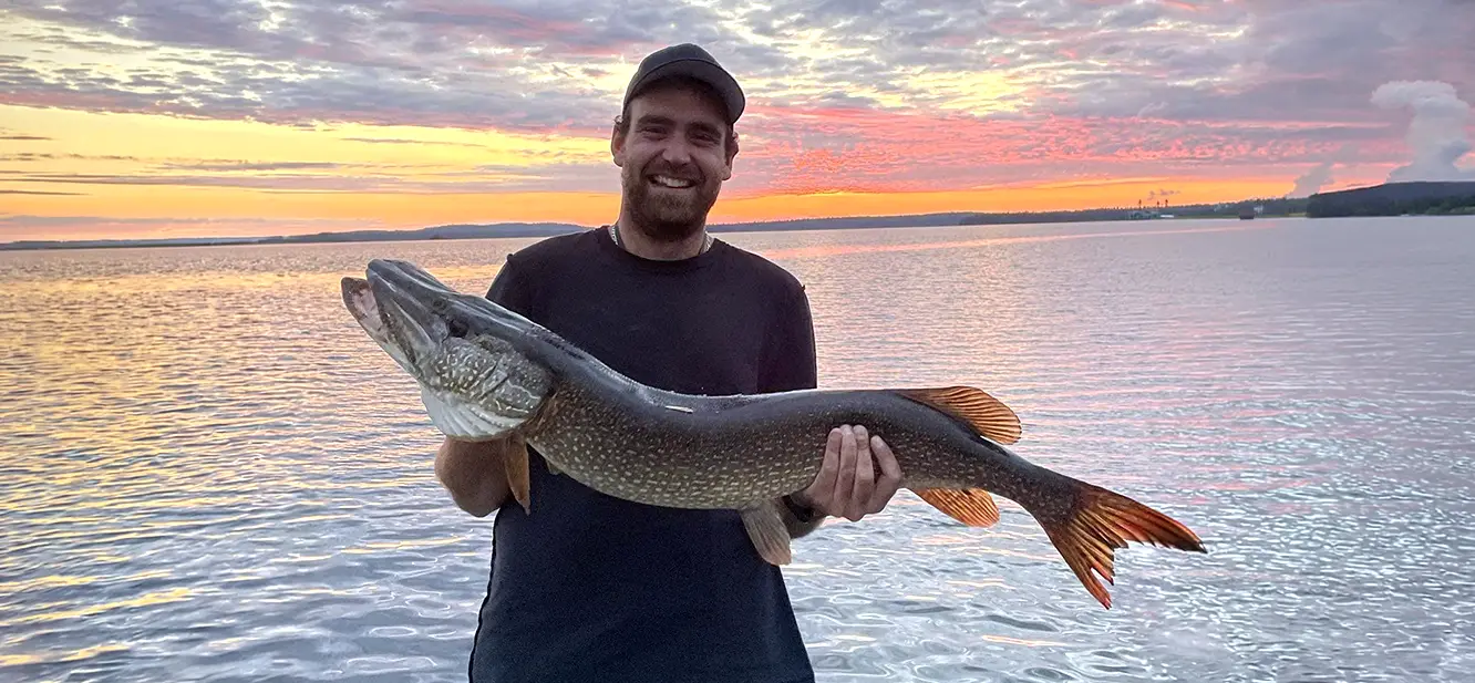 Forfaits de pêche au brochet — Pourvoirie Baie de l'Est – Pourvoirie Baie de l'Est